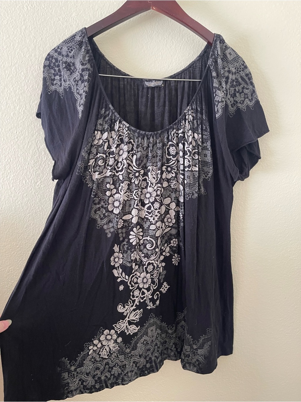 Y2K Black lace Floral Scoop-Neck Women's Top